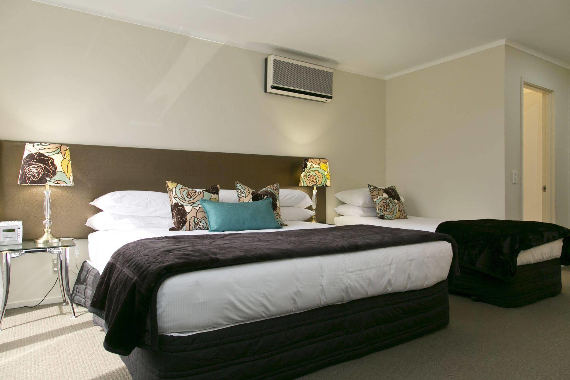The Cove- On The Lake Taupo Exterior photo